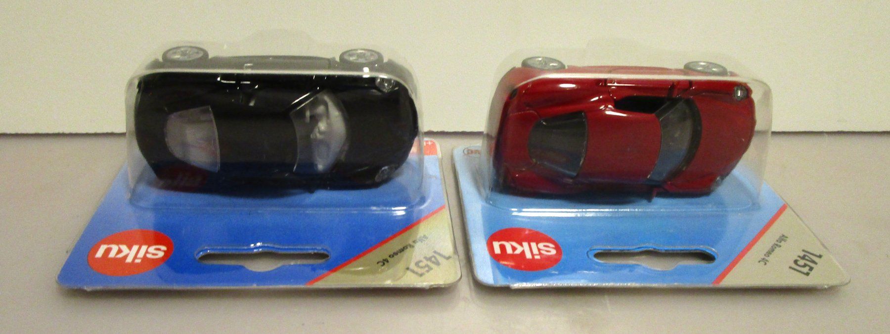 Alfa Romeo Modellini d'auto: 2 SIKU ALFA ROMEO 4C - 1451 – Nuovo e nell'imballaggio originale da Chêne-Bourg venduto da breno56 1