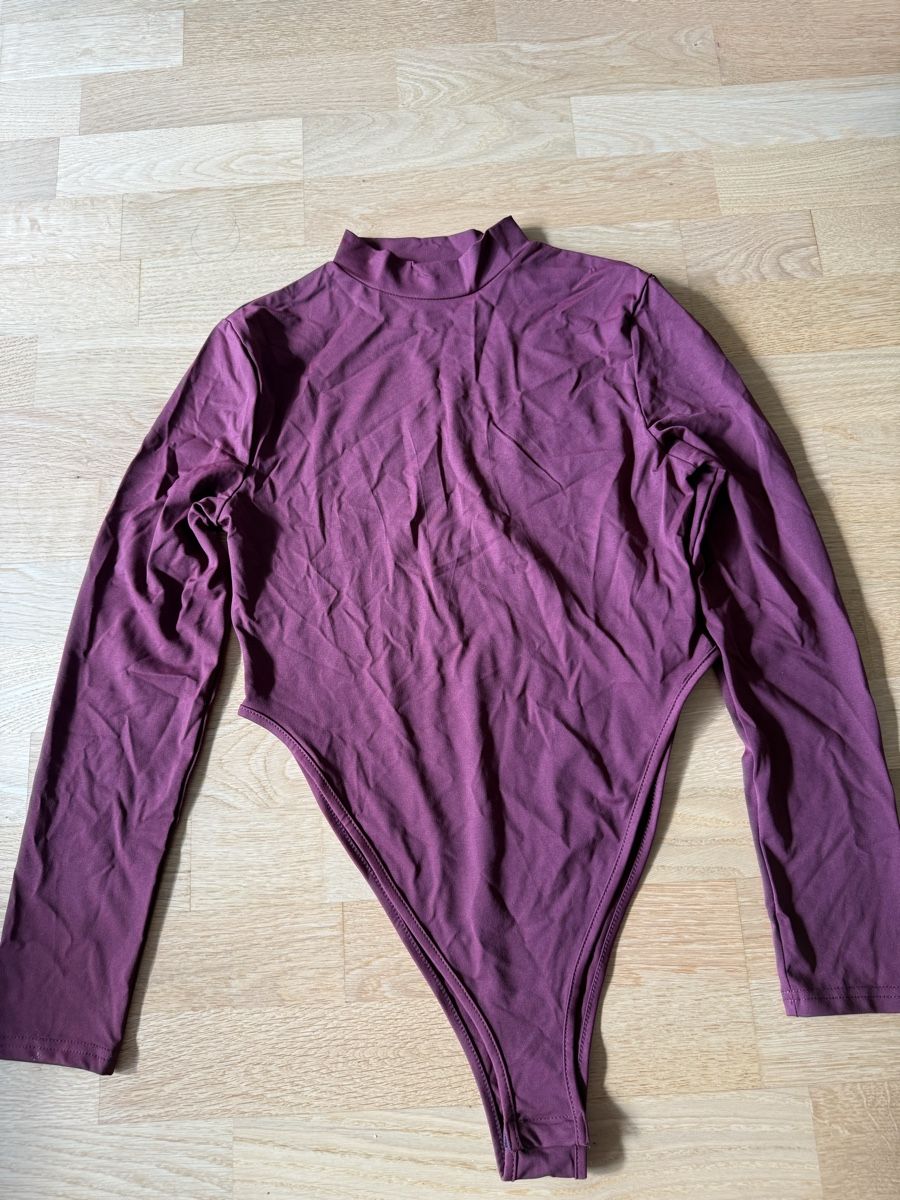 Top: Damen Body langarm rot  – Nuovo (secondo la descrizione) da Niederwangen BE venduto da lua_xy5n
