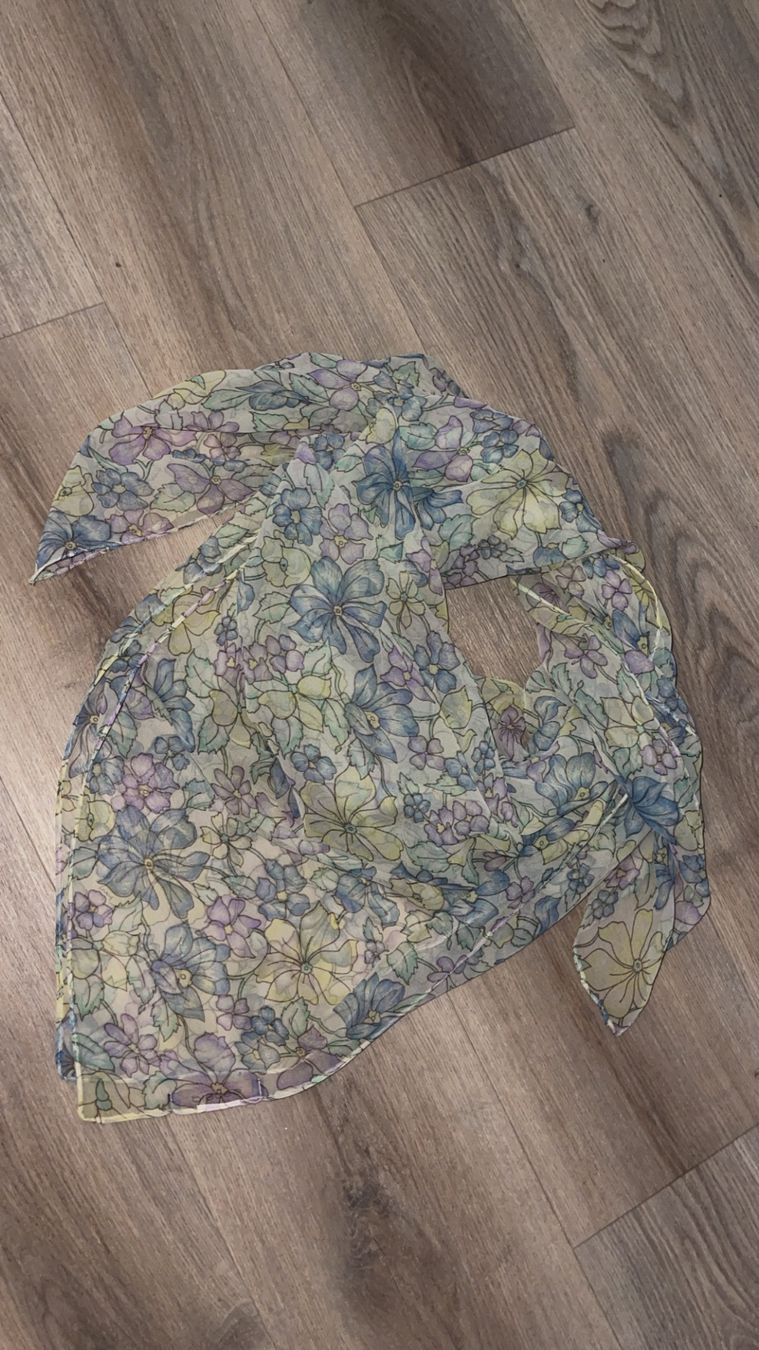 Foulard & Sciarpe: Schönes Sommertuch Damen – Nuovo (secondo la descrizione) da Winterthur venduto da Deal246