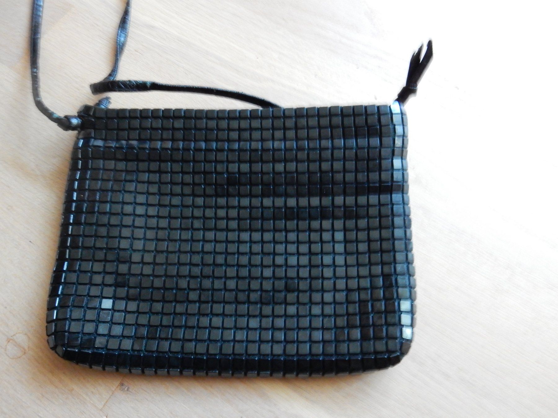Borse: Tasche kleines älteres Abendtäschchen schwarz – Usato da Jona venduto da simongarden 5