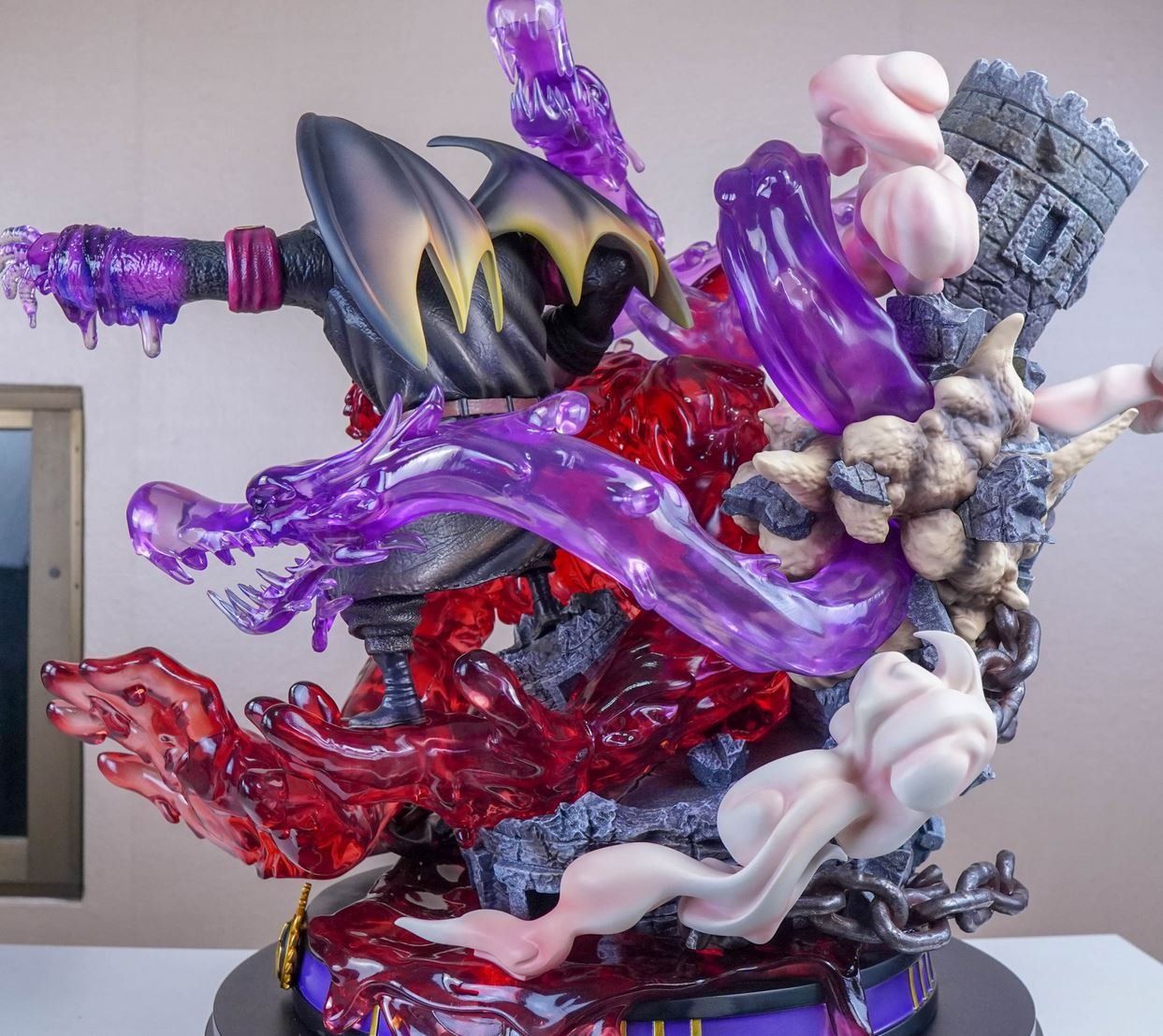Statuette: One Piece Magellan – Usato da Niederrohrdorf venduto da elwey 3