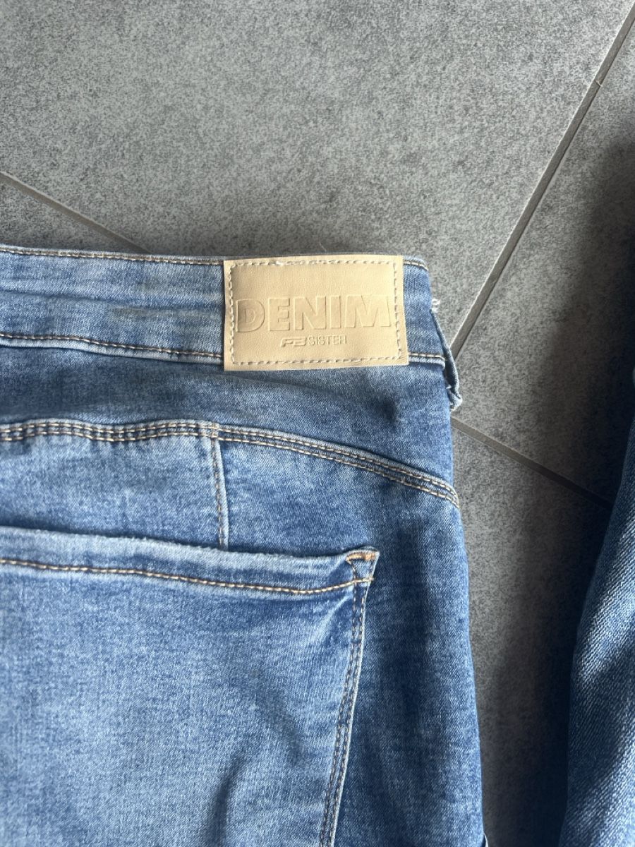 Jeans: Amisu & FB Sister Jeans, Gr.38-40 – Gebraucht aus Mühledorf SO von Dania77 4