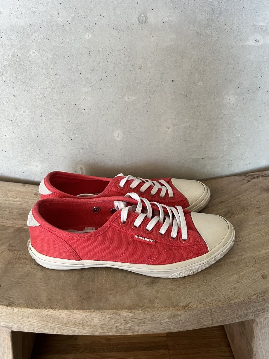 Scarpe da donna: Superdry Sneaker, Gr. 37, gebraucht. – Usato da Emmenbrücke venduto da Anna01014 1