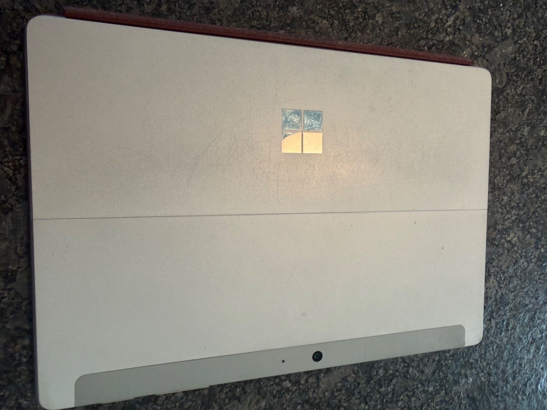 Microsoft Tablet PC: Microsoft Surface Go 2 - Microsoft Type Cover Tastatur – Usato da Nufenen venduto da bine21 1