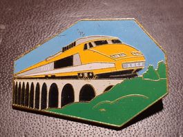 B129 - Schmid Müller SWISS Made Design Pin  Saaneviadukt TGV
