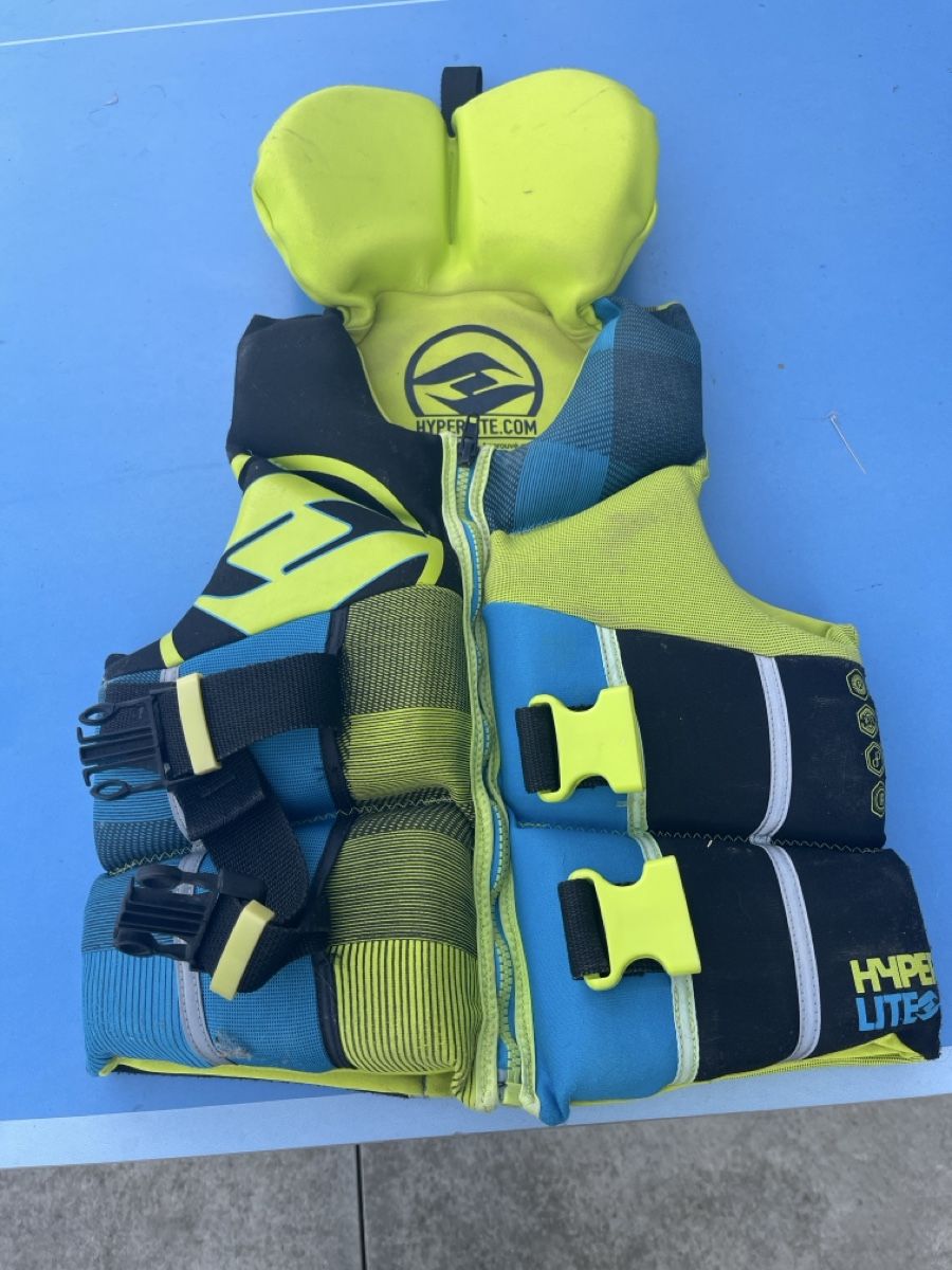 Giubbotti di salvataggio: Hyperlite Schwimmwesten – Usato da Einigen venduto da Bern73 1