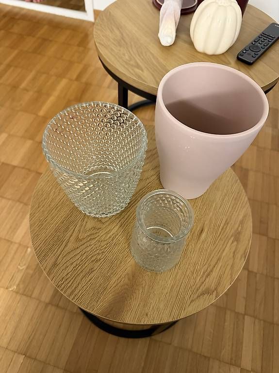 Pots de fleurs: Blumentöpfe / Vase.  – D'occasion à Niederrohrdorf par jes_cn6l