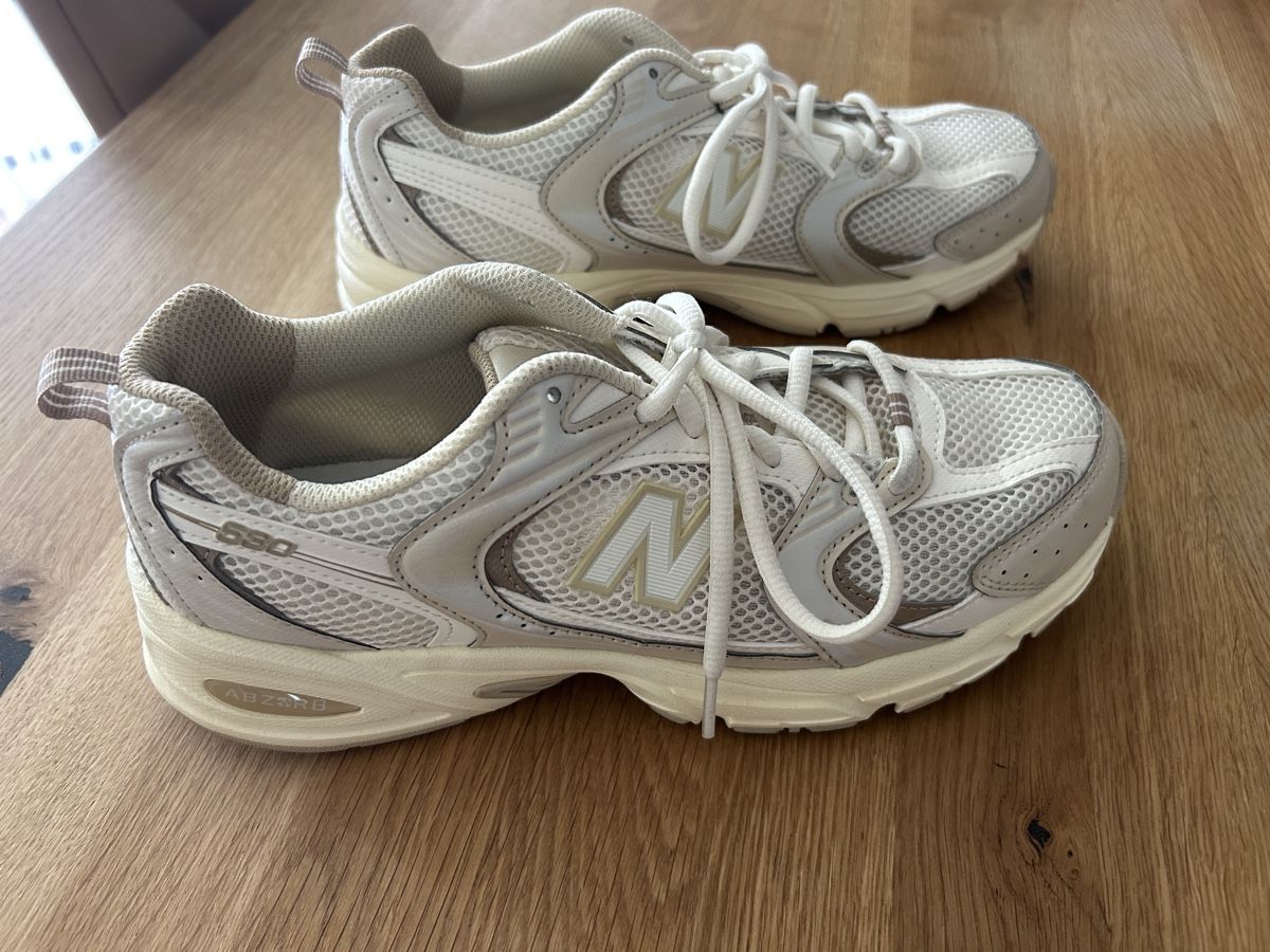 Herrenschuhe: MR530 UNISEX - Sneaker low - bone - Grösse 40 – Gebraucht aus Engelburg von Quinti15