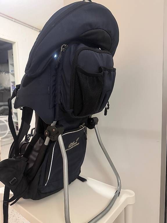 Porte-bébés ventraux & dorsaux: Kinder-Tragerucksack Jack Wolfskin – D'occasion à Lengnau AG par ste_dmz5