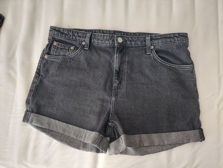 Jeans Shorts Damen Schwarz Grösse 44 guter Zustand