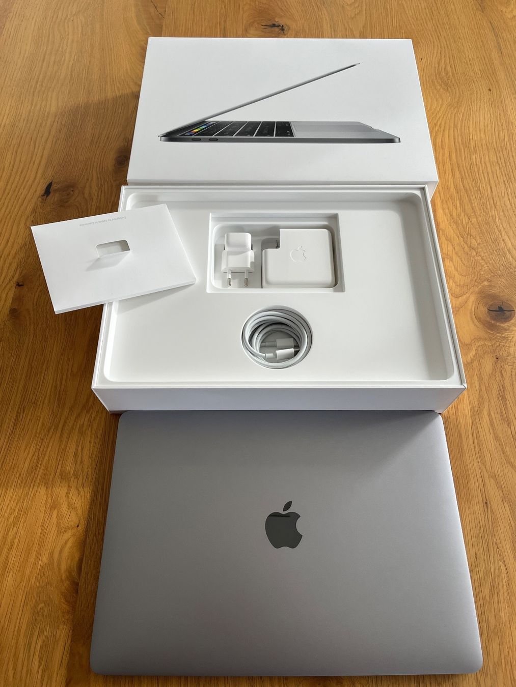 Apple Notebook: MacBook Pro mit Touch-Bar 13-inch, 2017, – Usato da Appenzell venduto da Anchara 8