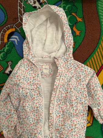 Kinderjacke sfera Grösse 6-9 Monate guter Zustand