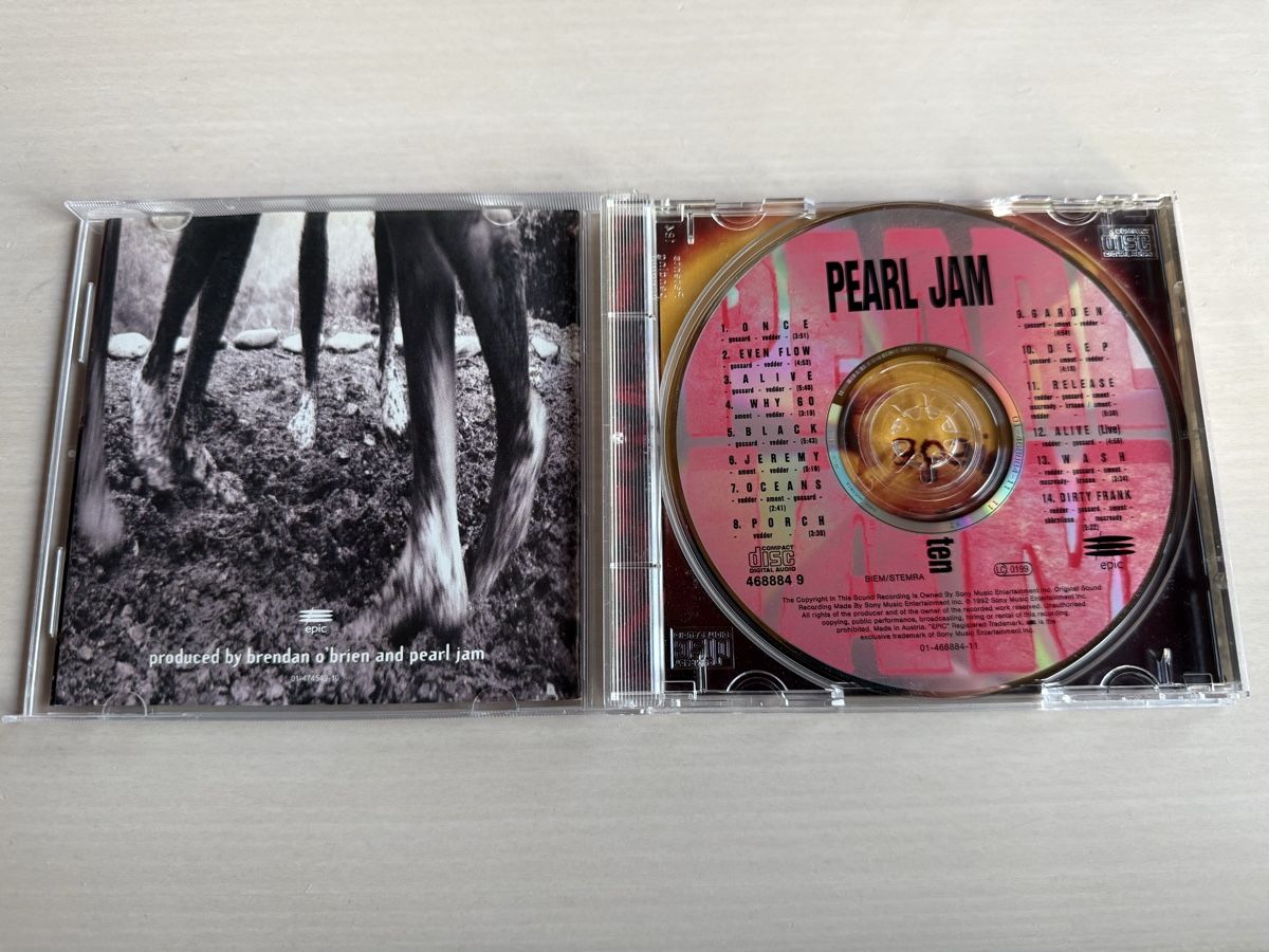 CD: Pearl Jam - VS. CD Album 1993 – Usato da Oberried Brienz venduto da Chyara 2