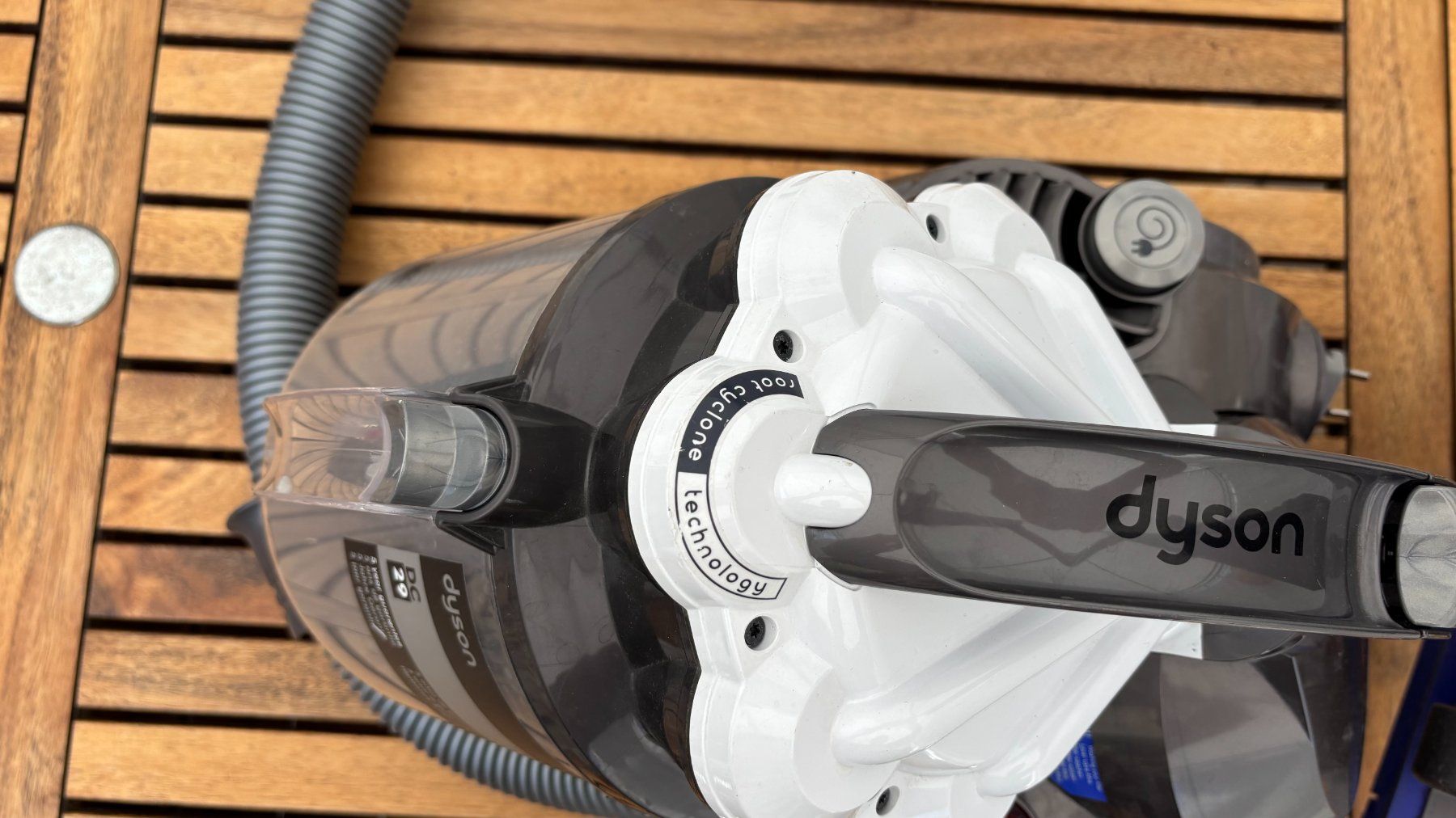 Dyson Aspirateurs & Accessoires: Dyson Staubsauger DC 29 - HEPA Filter – D'occasion à Rheinfelden par sabine0101 4