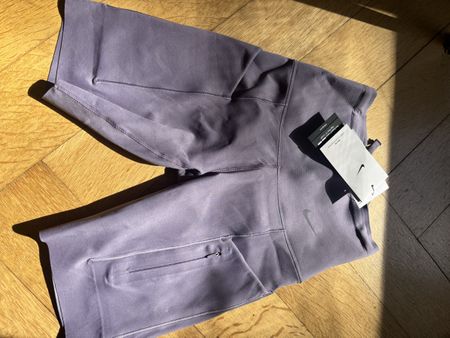 Nike Go Shorts lila neu mit Etikett