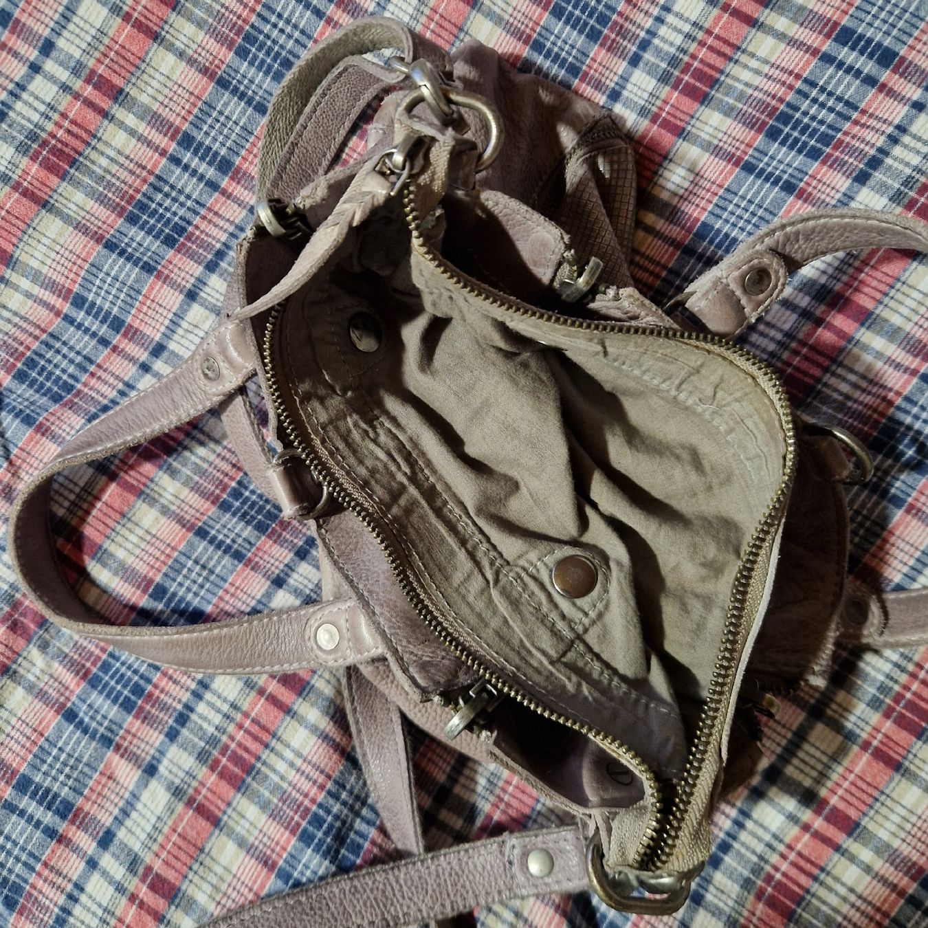 Taschen für Damen: Edle BULL & HUNT Ledertasche, hellbeige, super Zustand! – Gebraucht aus Gwatt (Thun) von Letzte-Chance-III 4