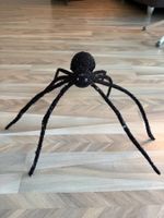 Deko Spinne schwarz mit LED Augen HALLOWEEN