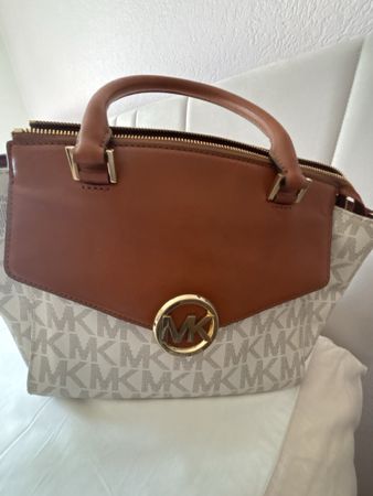 Michael Kors Handtasche braun/weiss Logo guter Zustand