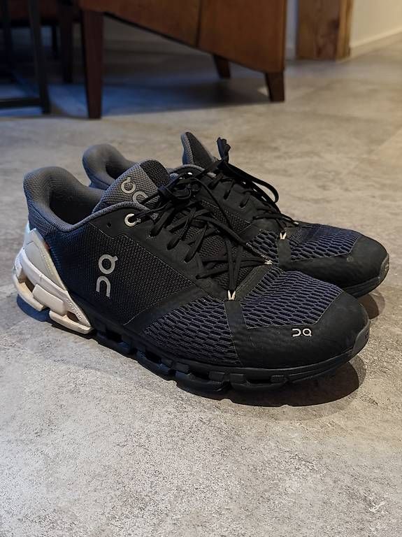 Herrenschuhe: On Cloud Schuhe – Gebraucht aus Ottoberg von Lukhelfinger
