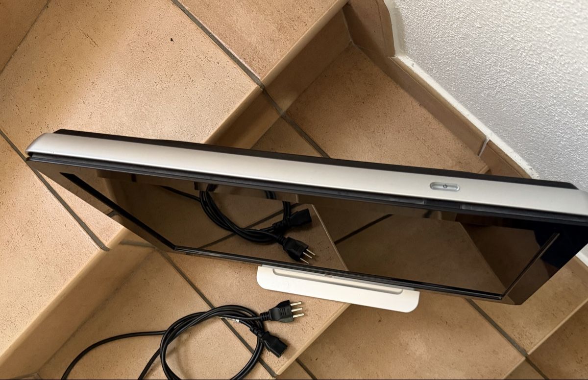 Monitor: Monitor HP w2216v 22" LCD – Usato da S. Pietro venduto da pap_nd2w 2