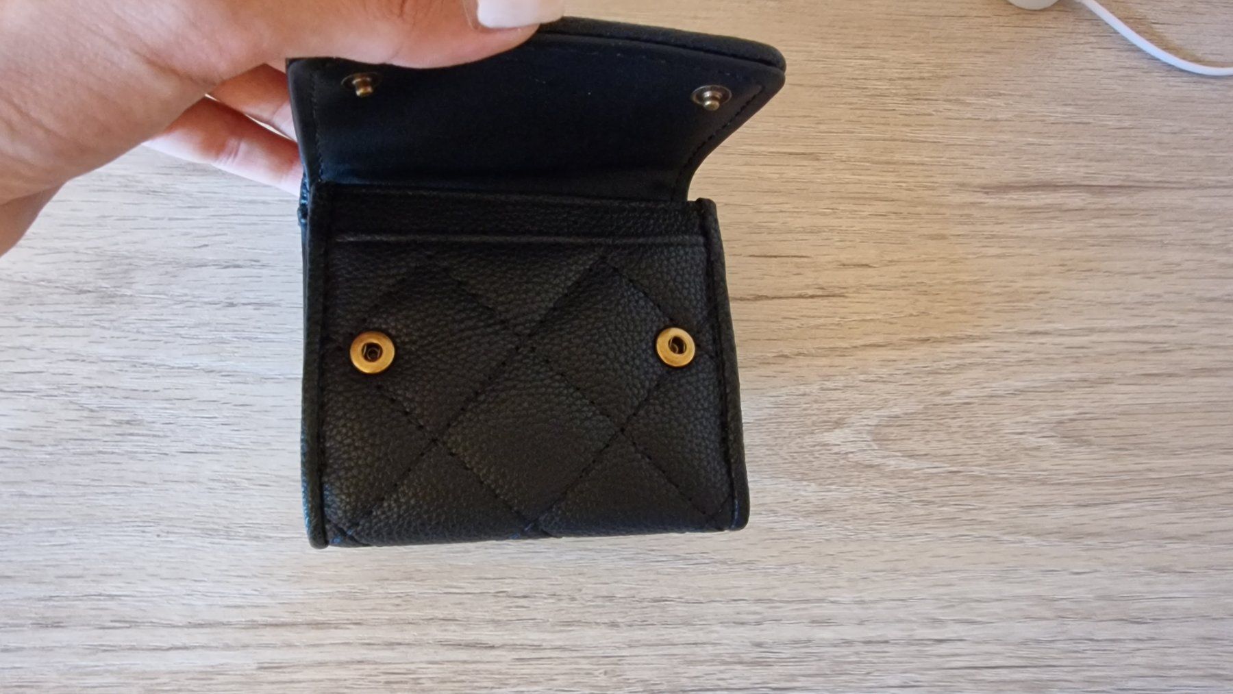 Guess Portamonete: Neue Guess Geldbörse schwarz – Nuovo (secondo la descrizione) da Eisten venduto da _saskiia_ 1