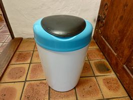 Poubelle à couches Tommee Tippie Simplee Sangenic