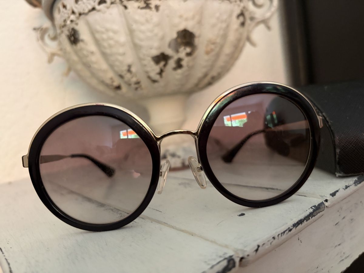 Prada Brillen & Gläser: Prada Sonnenbrille Vintage – Gebraucht aus Schönenberg ZH von Pfupfli1