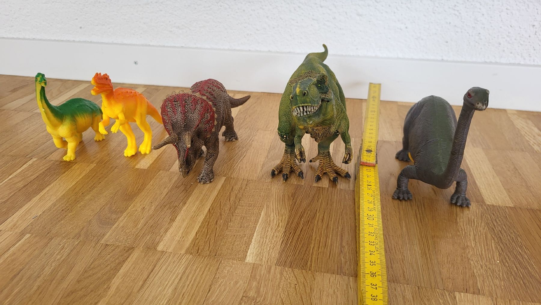 Schleich Giocattoli: Dinos 2 davon von Schleich – Usato da Ipsach venduto da kgr_x77q