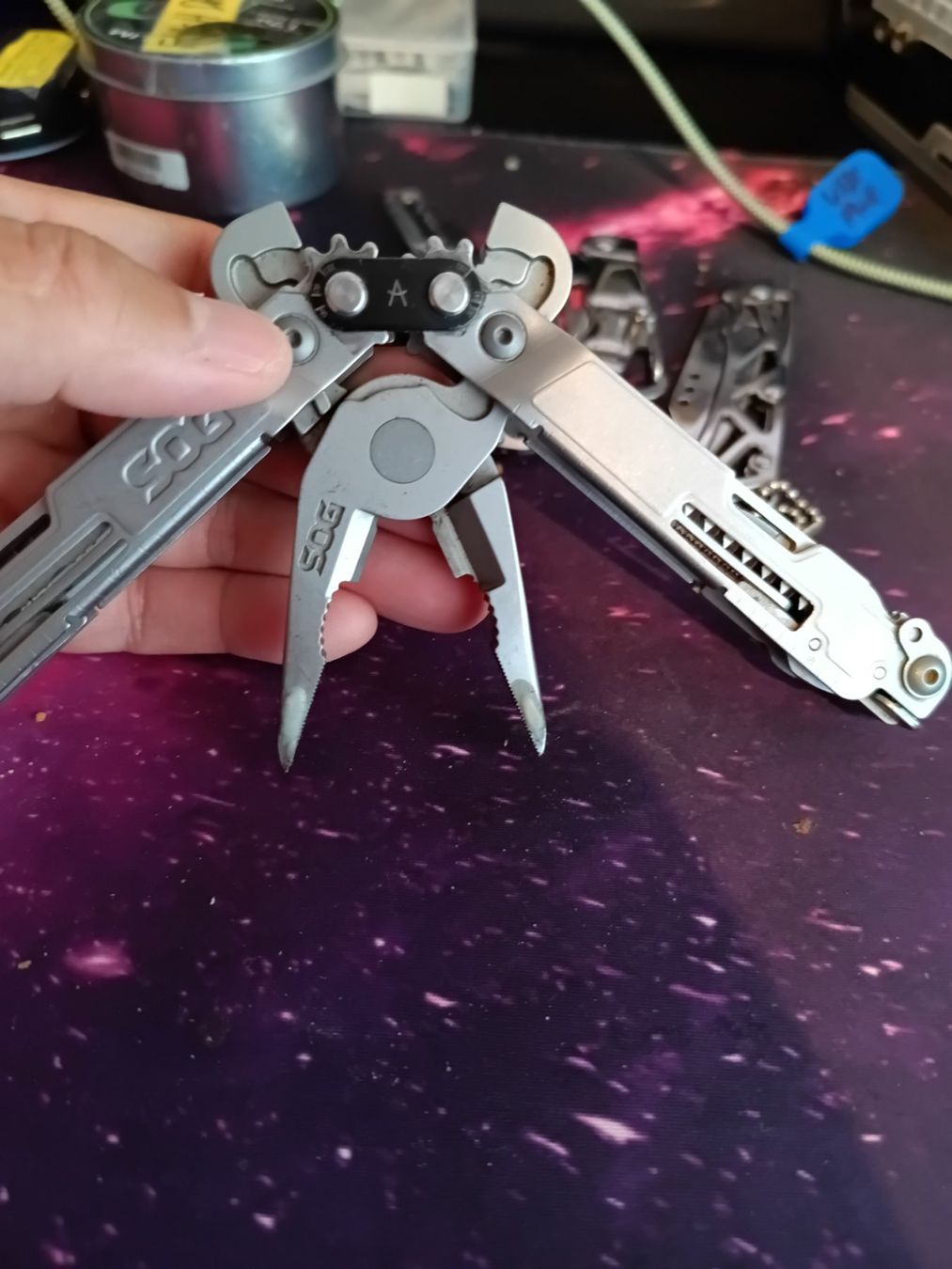 Alle Werkzeuge: SOG multitool – Gebraucht aus Bertschikon (Gossau, ZH) von SJLPHI 2