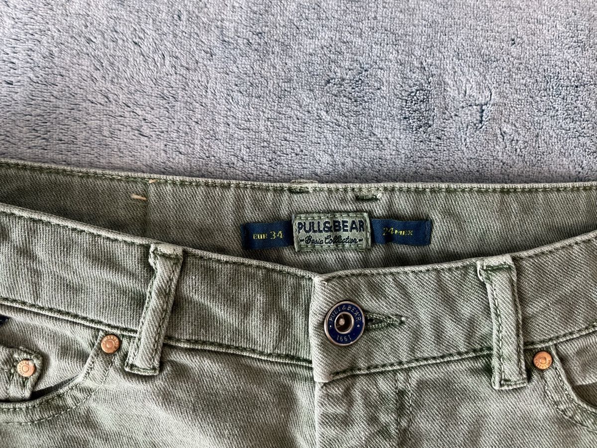 Pull&Bear Jeans: Pull&Bear Khaki Green Denim Shorts, EUR 34 – Neu (gemäss Beschreibung) aus Gümligen von caron__ 2