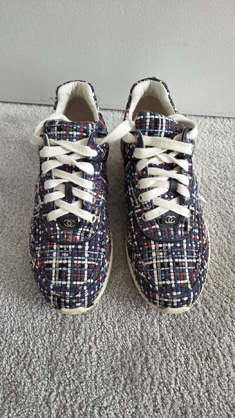 Chanel Scarpe da donna: Chanel Sneakers, Grösse 37.5 – Usato da Frick venduto da mlpreloved 1
