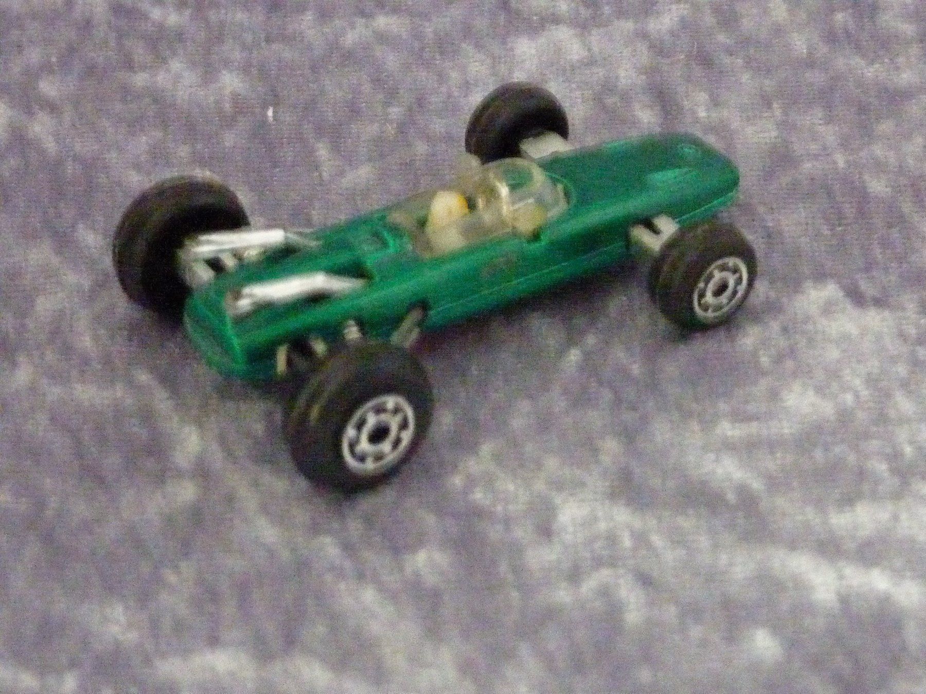 Modellini d'auto: B.R.M.H16 F.1  1:64 – Usato da Dürrenäsch venduto da modellautos4you 1