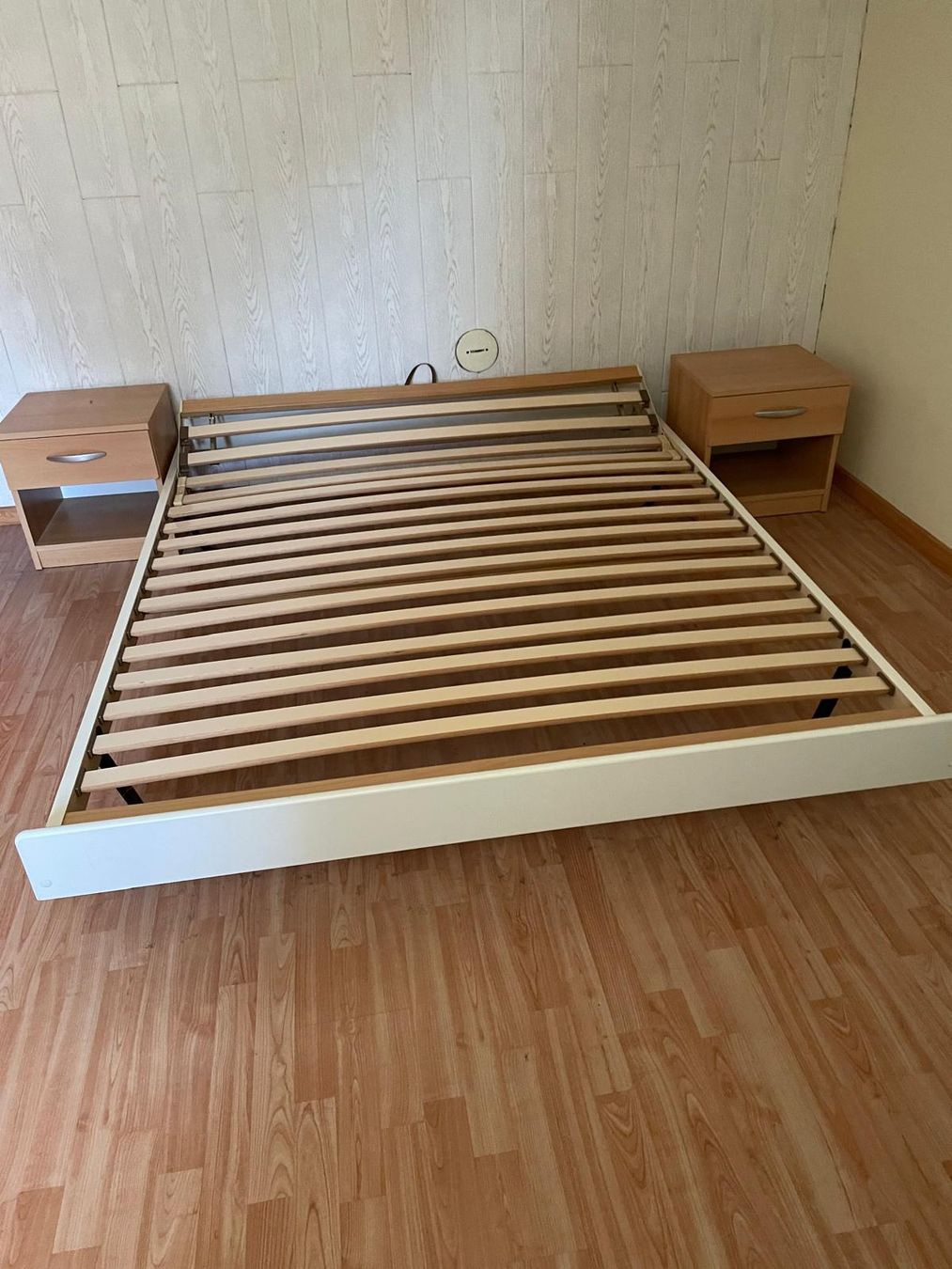 Letti: Doppelbett 160x200  mit 2 Nachttischen – Usato da Hendschiken venduto da Bilrog 1