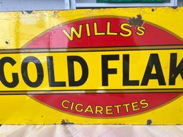 Alte, gelbe Will's Gold Flake Zigaretten-Emaille-Reklame