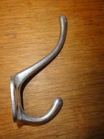 Aluminium-Kleiderhacken aus den 50er Bauhaus shabby chic
