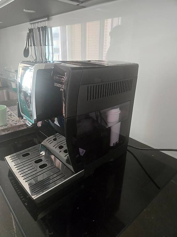 Macchine per caffè & Macchine per espresso: Machine à café Delonghi Dinamica Plus – Usato da Marly venduto da Romnae 1