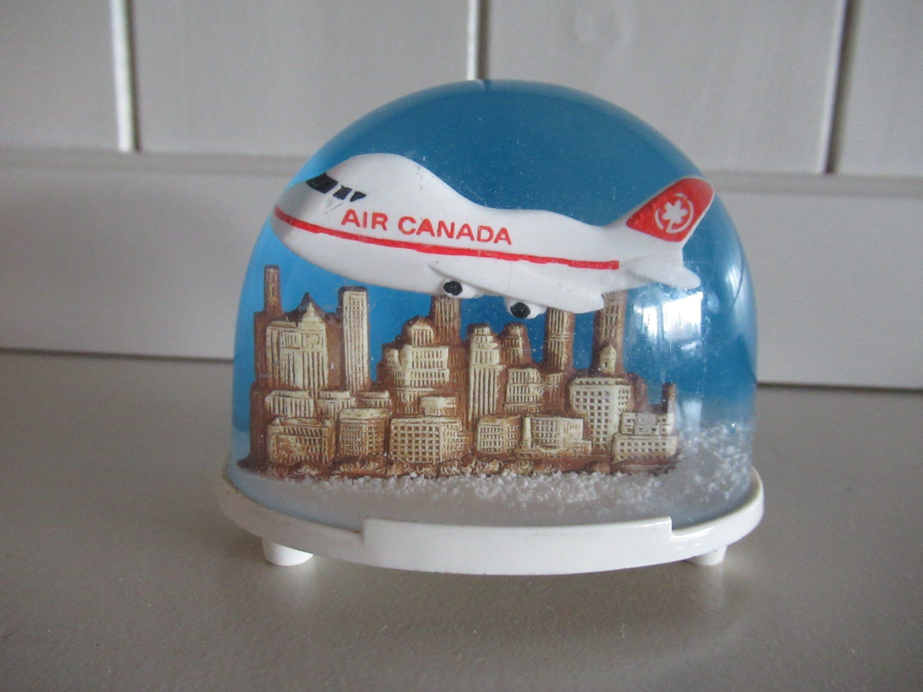 Statuette: Air Canada  Alt Selten Schneekugel – Usato da Trimbach venduto da donlyn 4