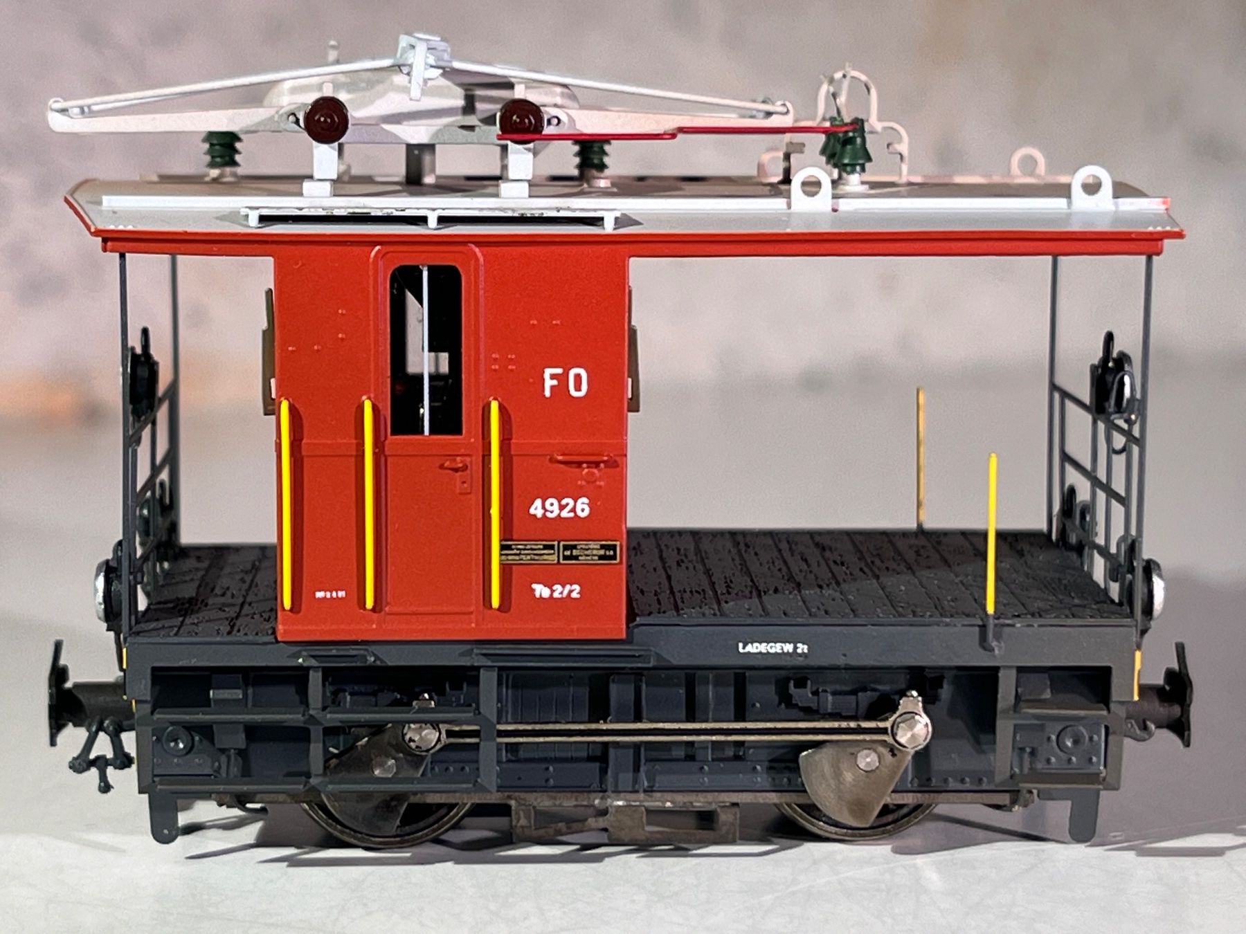 Ferro-suisse Modelleisenbahnen: Ferro Suisse Traktor HOm FO Te 2/2 4926 – Neu (gemäss Beschreibung) aus Baar von Mgrizzly 2