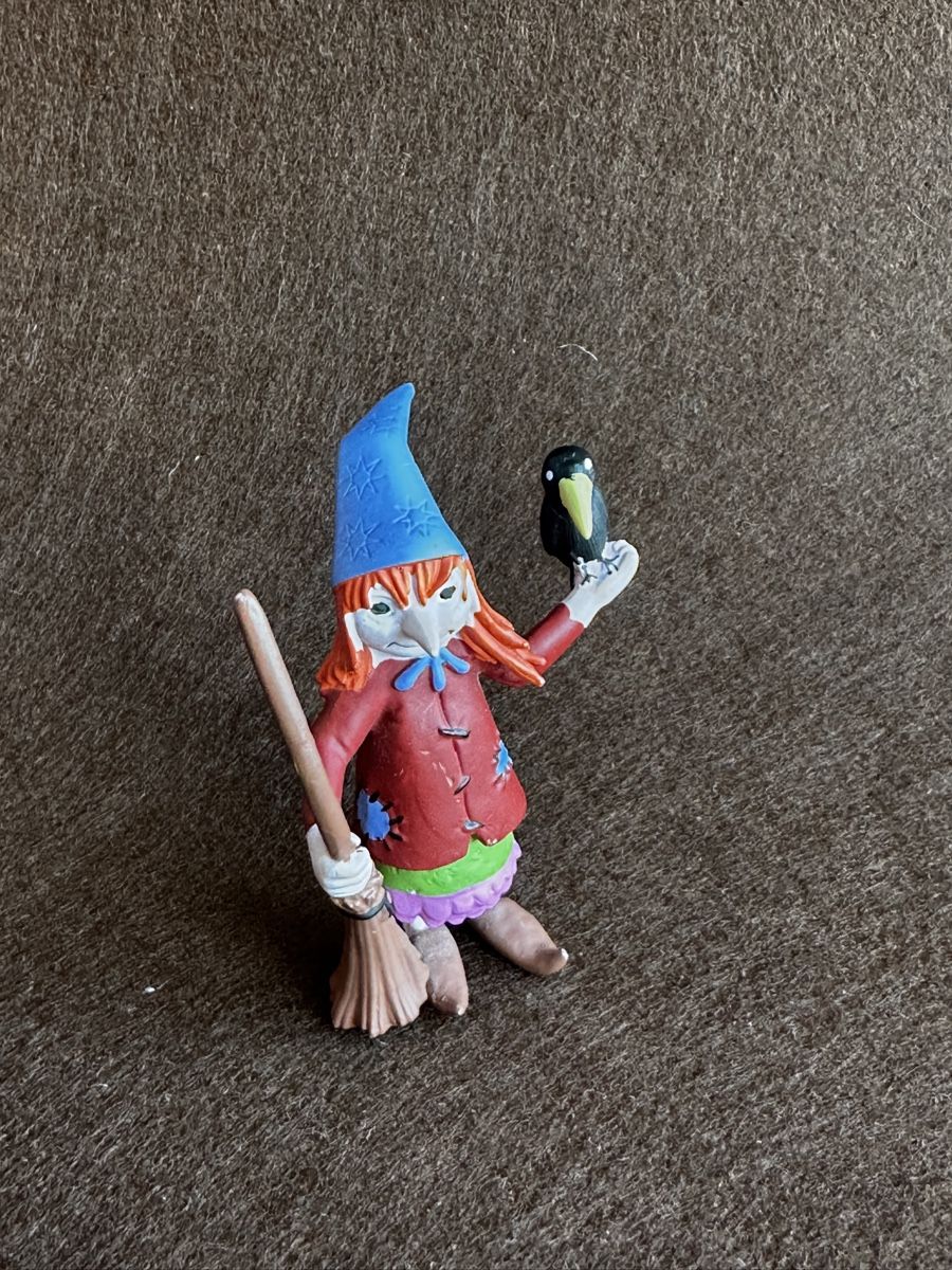 Tonies Statuette: Tonieboxfigur - Die kleine Hexe – Nuovo (secondo la descrizione) da Forch venduto da sv94 1