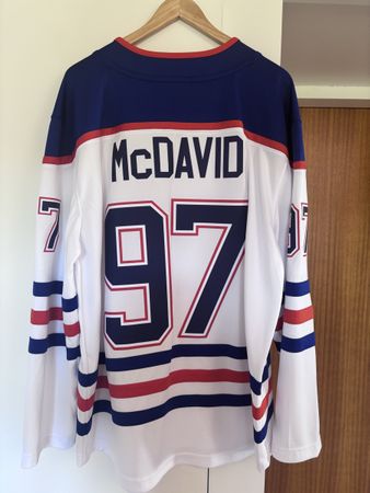 Neues Edmonton Oilers Fanatics Connor McDavid Trikot Gr. L