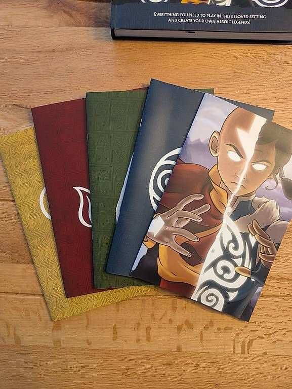 Giochi: Avatar Legends RPG - Kickstarter Deluxe Bundle, Englisch, OV – Usato da Bischofszell venduto da d.silecchia 1