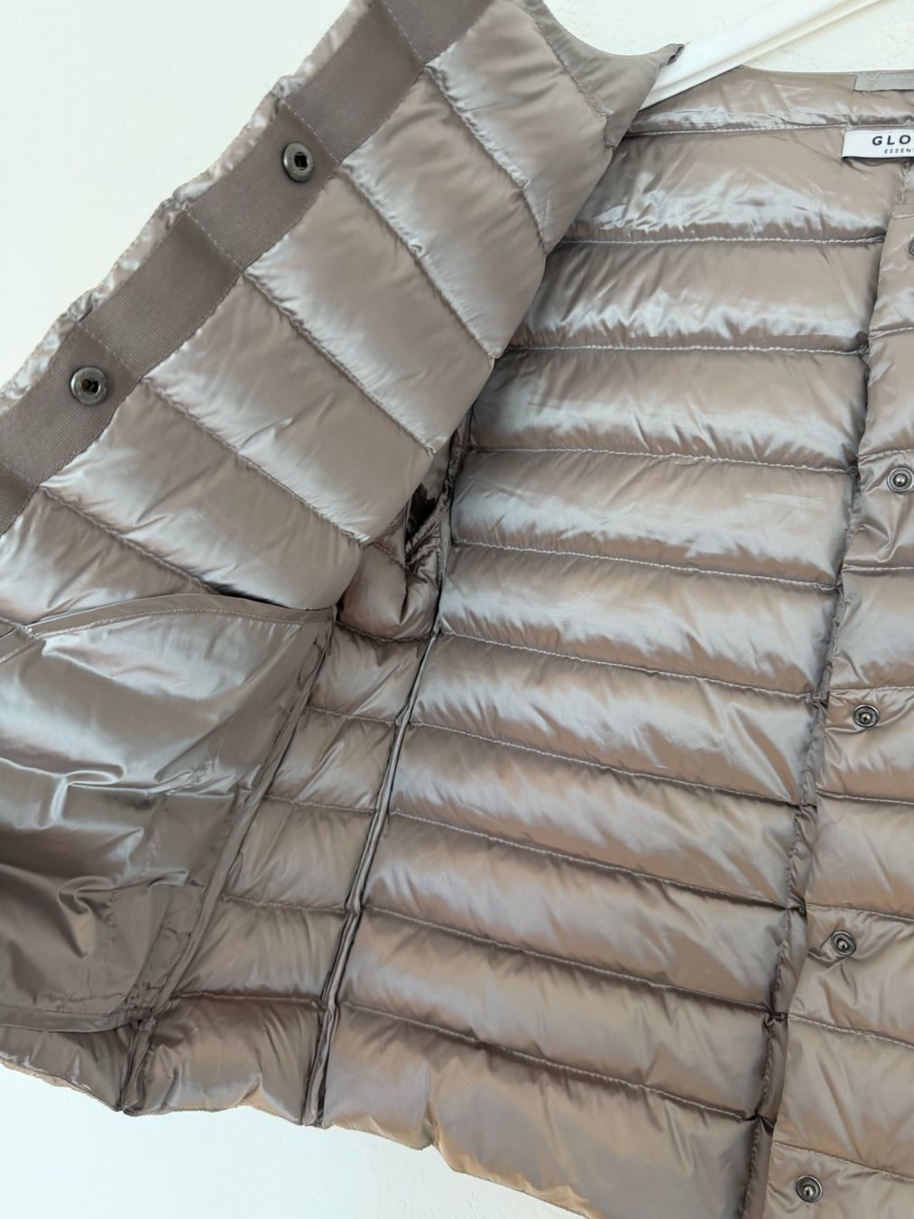 Giacche: Damen Steppjacke Globus Essentials Grösse S, 3/4 armlänge – Usato da Herrliberg venduto da jun_rl8h 2