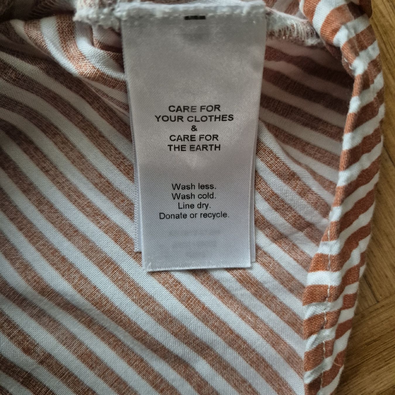 Vestiti: About you Kleid Gr 38, Viscose – Nuovo (secondo la descrizione) da Münchenstein venduto da yes_l59n 4