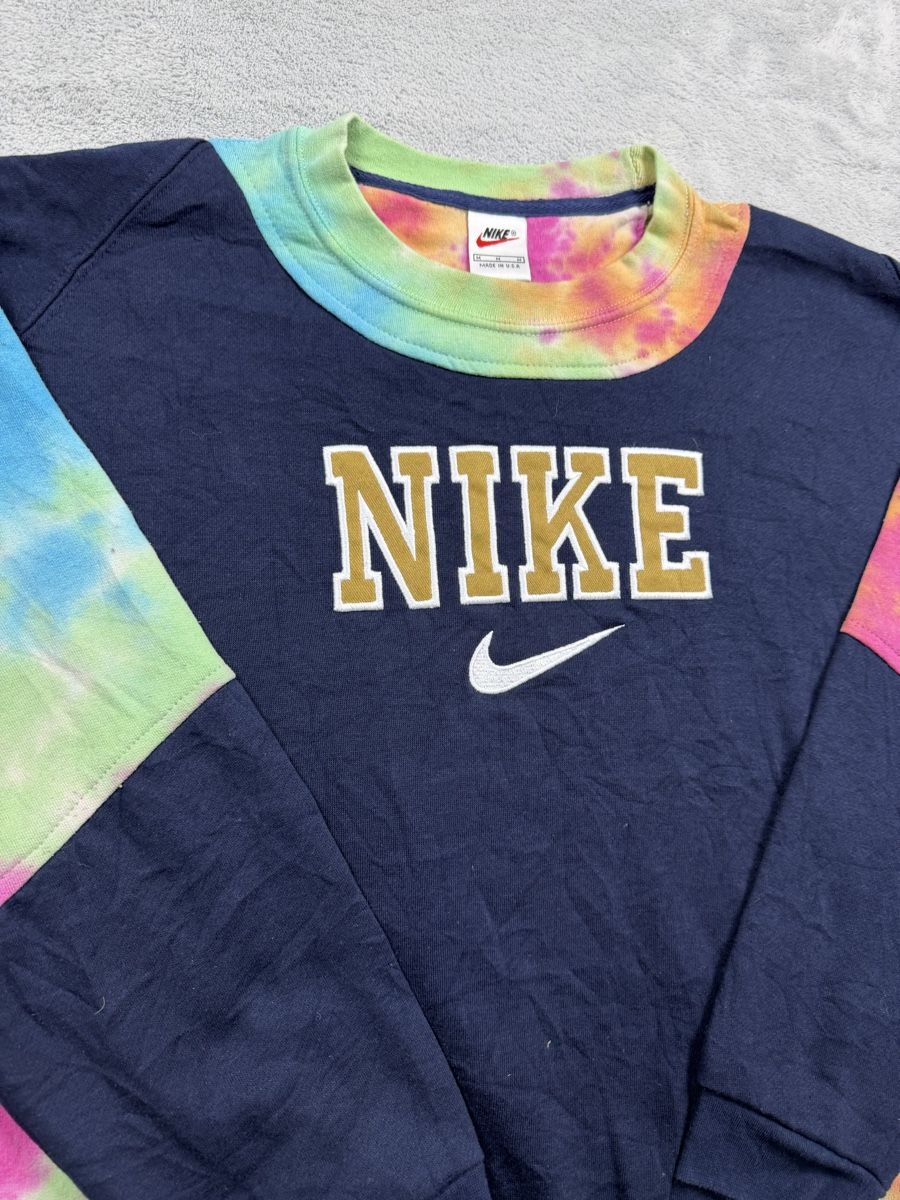 Nike Maglioni & Felpe: Nike upcycled sweatshirt – Usato da Erlinsbach SO venduto da TogaResell 1