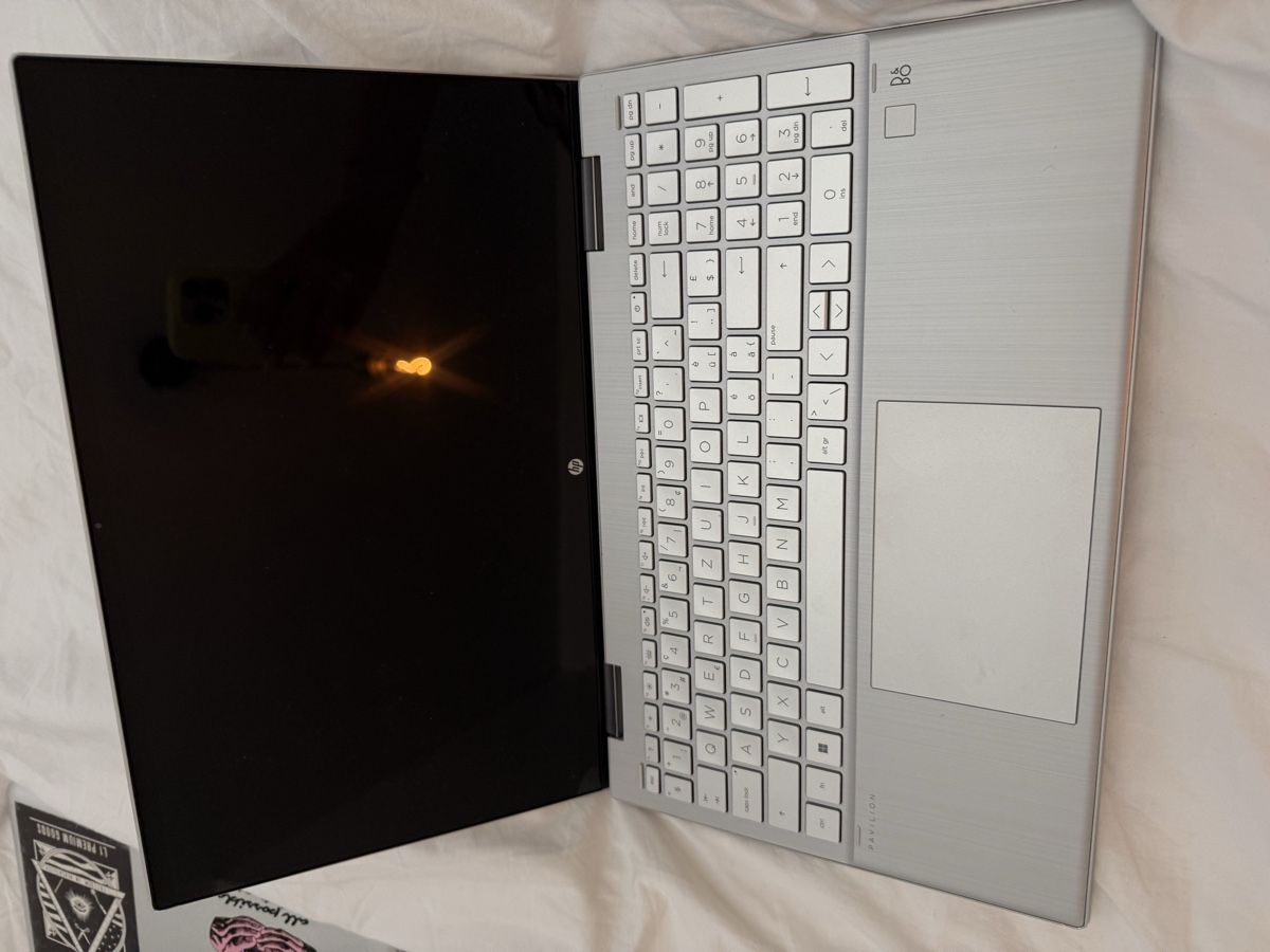 Hewlett Packard Portables: HP Pavilion x360 Convertible  – D'occasion à Ennetbürgen par elainelillyyy