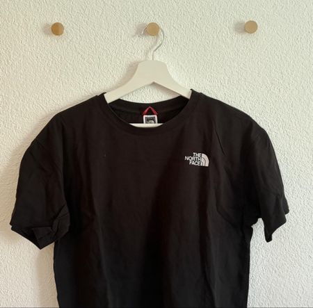 The North Face Damen T-Shirt schwarz – Print hinten