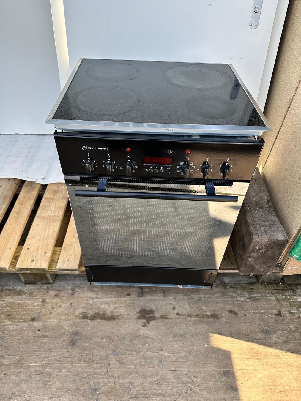 V-Zug Cucine: Backofen mit Glaskeramik – Usato da Spreitenbach venduto da Space_X 6