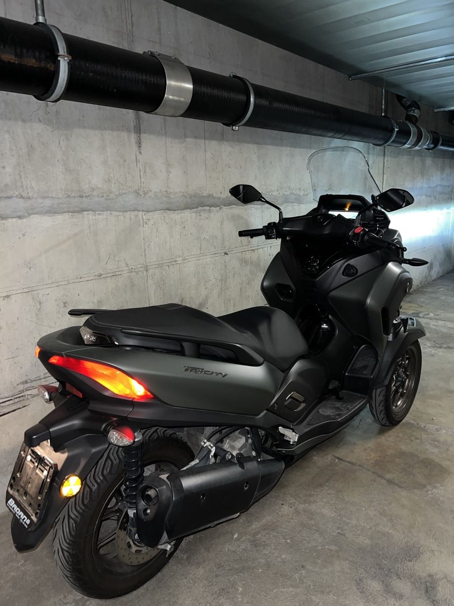 Yamaha Scooters: Yamaha Tricity 300 – Gebraucht aus Genève von DRH18 3