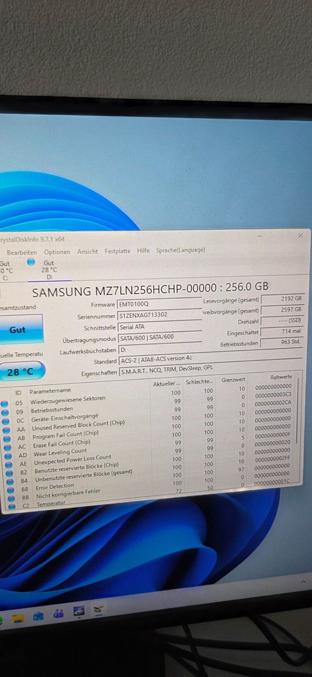 Samsung Dischi rigidi: Samsung 256GB SSD neuwertig – Usato da Zihlschlacht venduto da vogelgrip 1