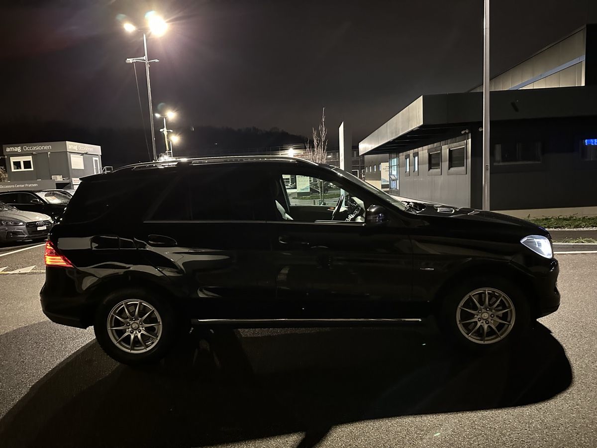 Autos: Mercedes Benz ML 250 BlueTEC – Gebraucht aus Pratteln von Rare-Shop 5